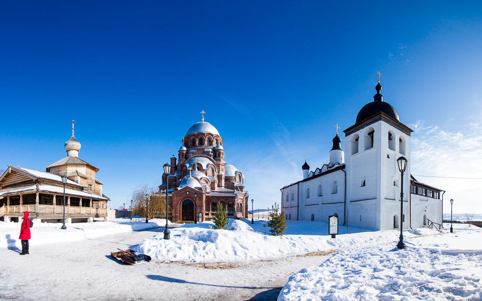 Казанская площадь зима